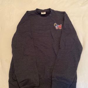Goat USA woman’s size small crew neck.